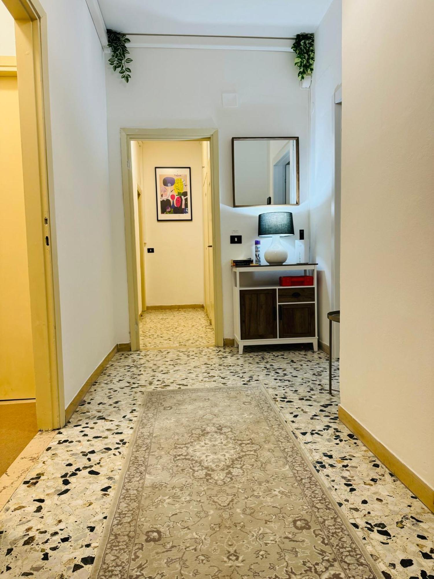 Hotel The Galaxy House Pisa Exterior foto